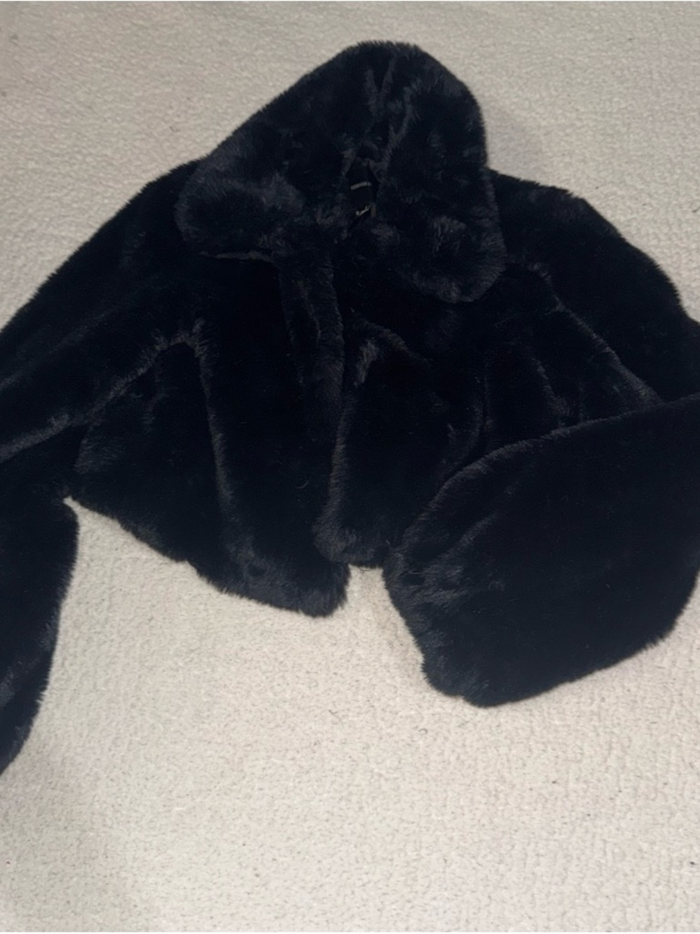 Forever 21 Black Faux Fur Cropped Jacket